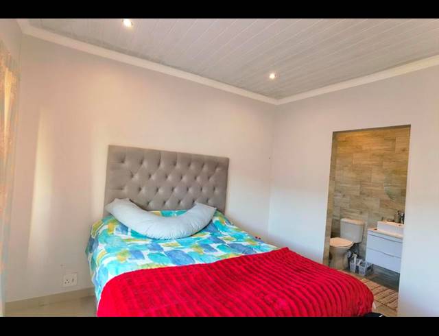 3 BEDROOM TOWNHOUSE FOR SALE IN PARKLANDS